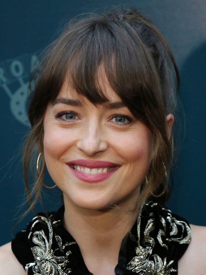 dakota johnson geschwister